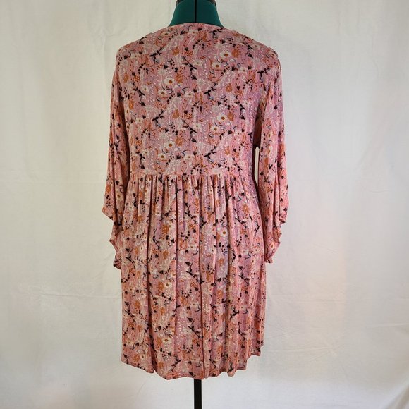 Milumia Women Boho Floral Print Flared Sleeve Vacation Flowy Babydoll Mini Dress - Picture 2 of 3